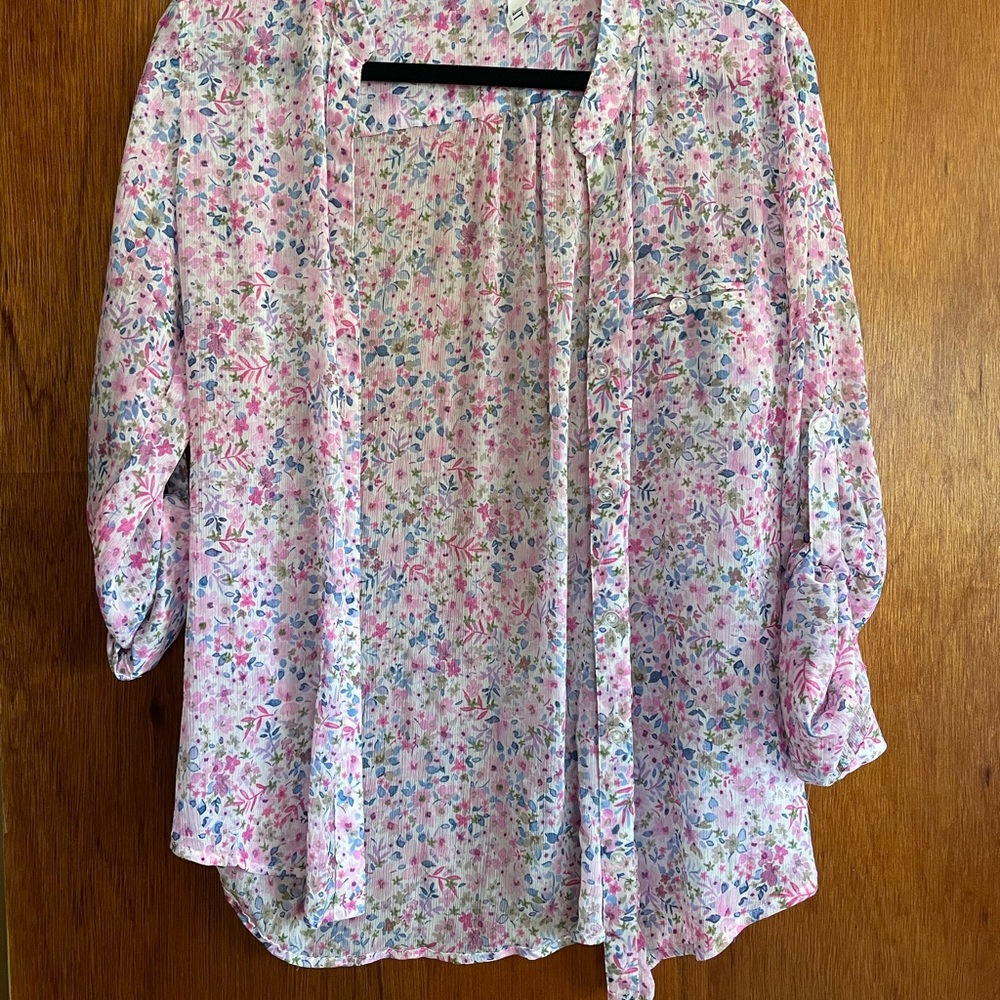 Kut from the Kloth Multicolor Floral Blouse NWOT - Picture 2 of 2